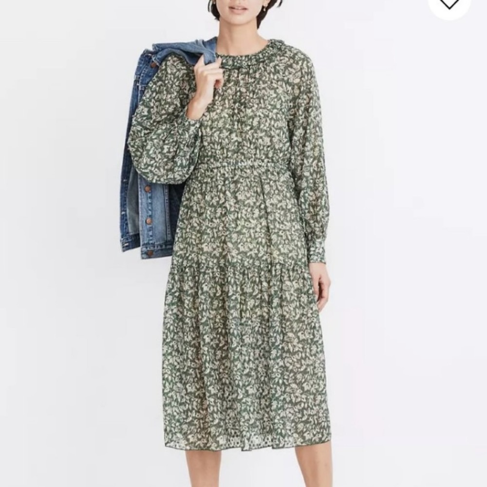 Madewell | Ruffle-Neck Tiered Midi Dress Long Sleeve in Forest Leaves Size L